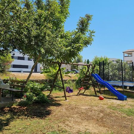 Apartmani Bellevue Vir Exterior foto