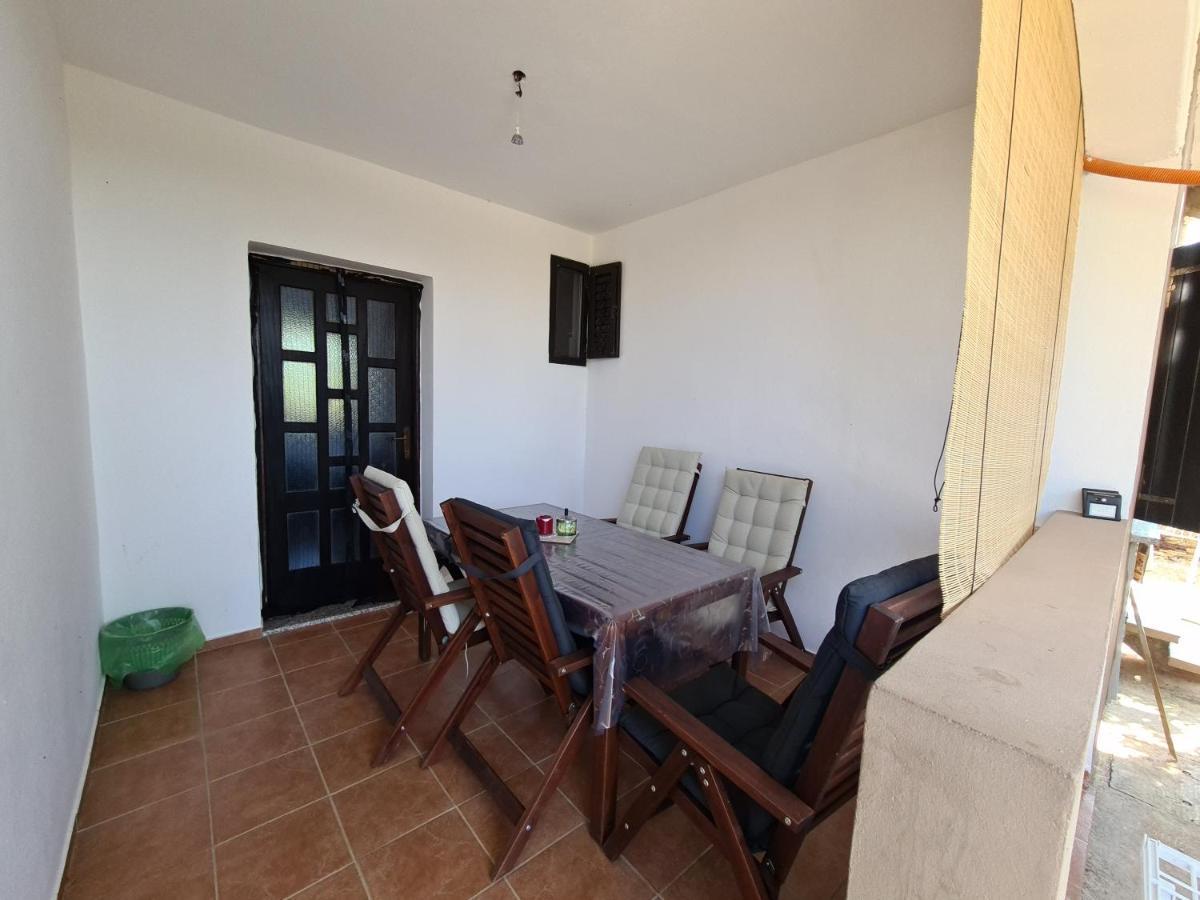 Apartmani Bellevue Vir Exterior foto